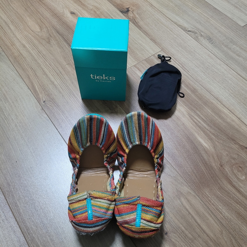 Sunset Stripe Tieks. Size 9.